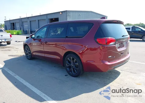 2019 Chrysler Pacifica Touring Plus из США, поврежденный, VIN 2C4RC1FGXKR746862